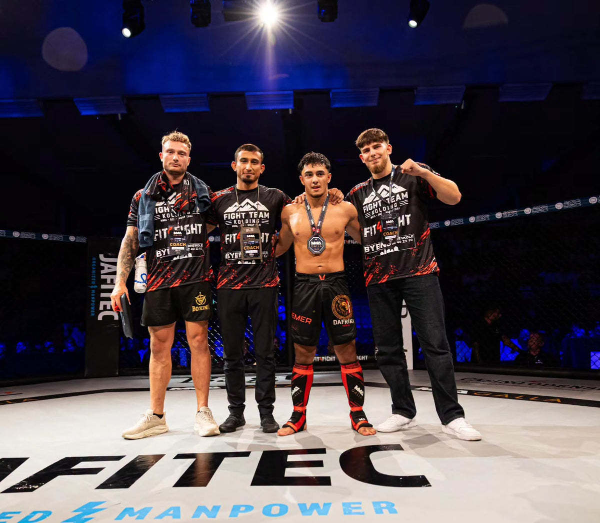 Custom T-shirt - Team Alnemer